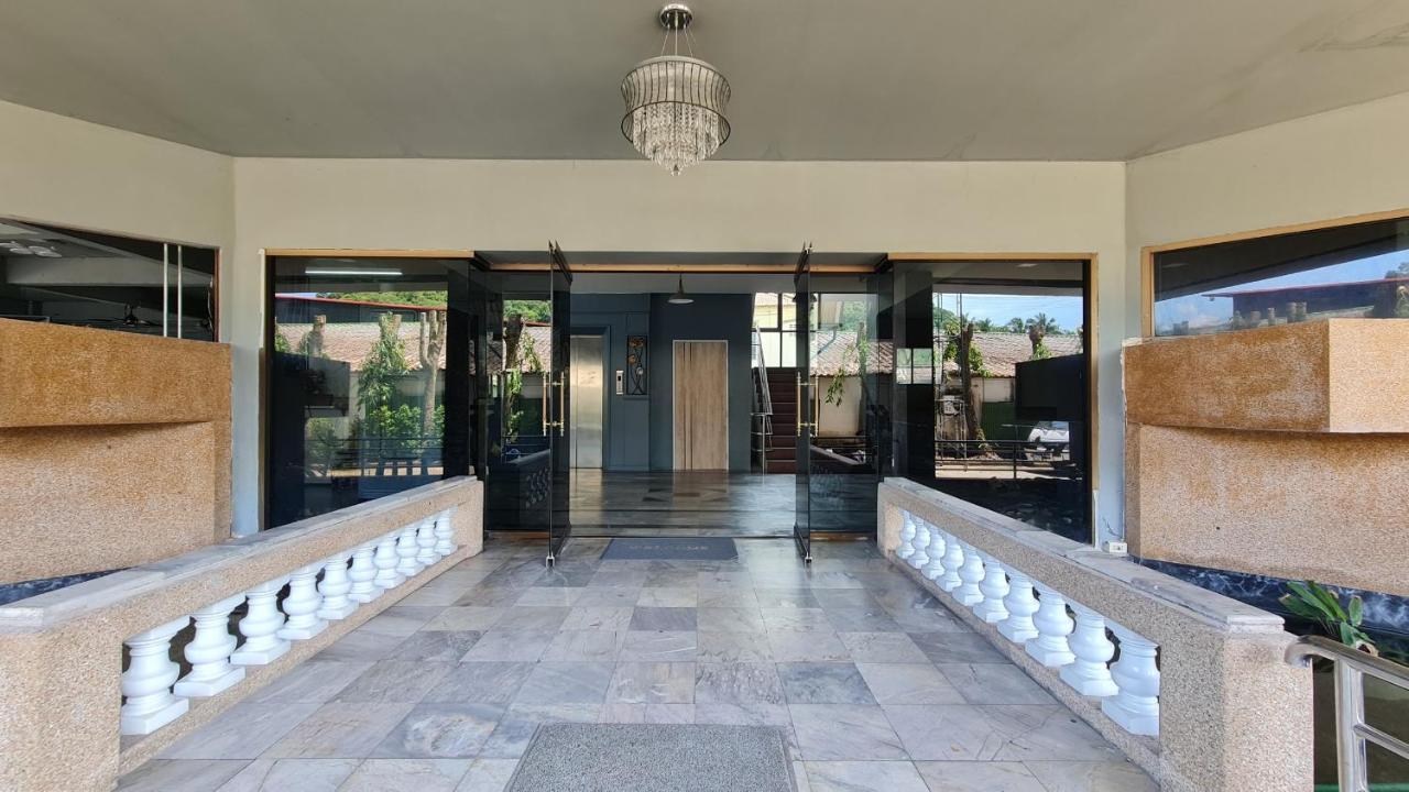 Nora Bukit Hotel Phuket Екстериор снимка